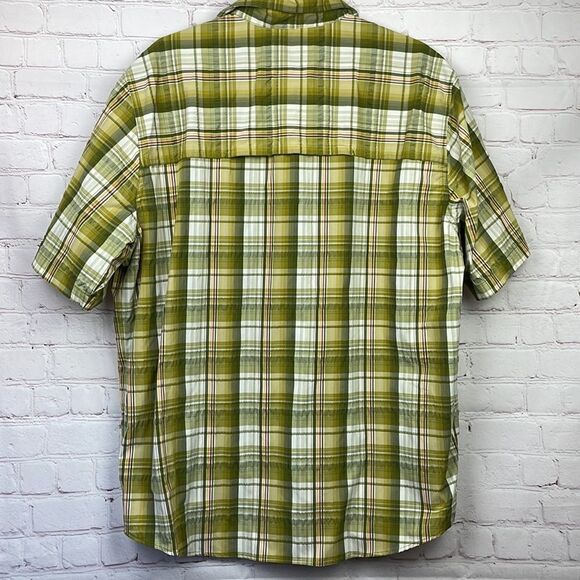 Woolrich. Men's short sleeve button down plaid outdoor/fishing shirt. L - Picture 7 of 8